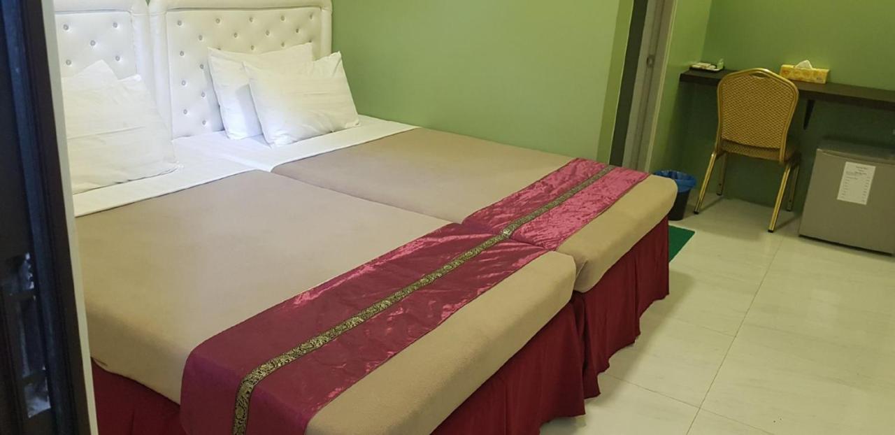 Supreme Hotel Γιανγκόν Εξωτερικό φωτογραφία